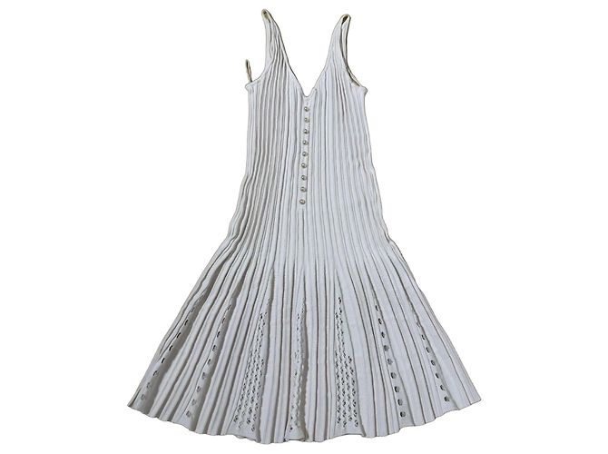 Chanel weißes Strickkleid mit Perlenknöpfen