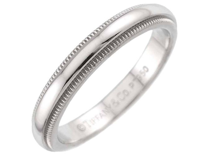 Anillo de banda de platino Milgrain Tiffany & Co.