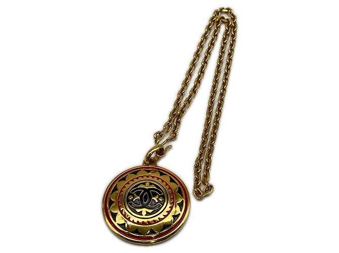 Collier pendentif médaille Coco Mark CHANEL GP Noir Rouge Doré