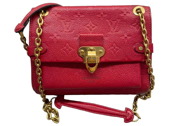 Bolsa de ombro Louis Vuitton Vavin Monogram Empreinte Twist MM em couro vermelho