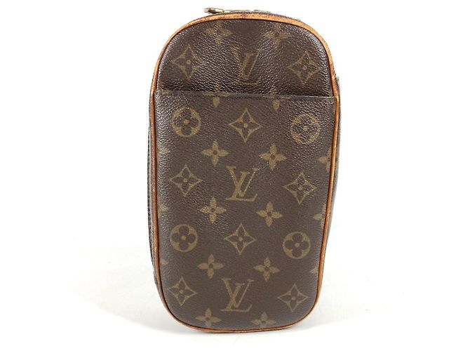 Bolso Pochette Gange Monogram Louis Vuitton Castaño Monograma