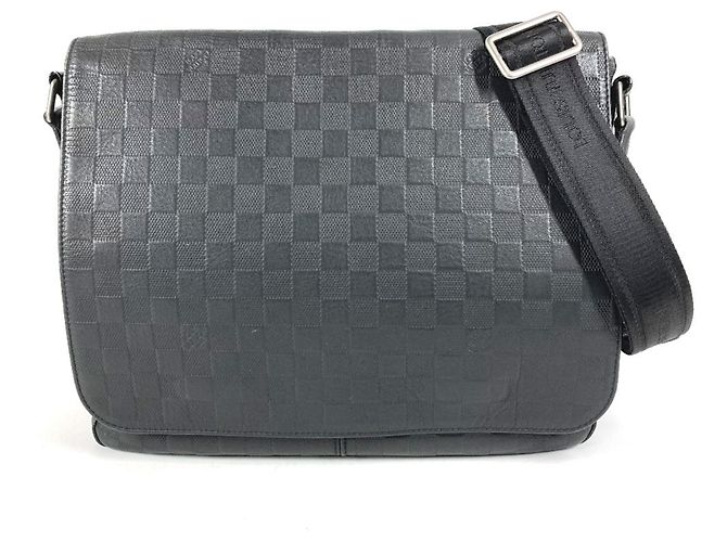 Borsa a tracolla Louis Vuitton Damier Infini District MM Nero