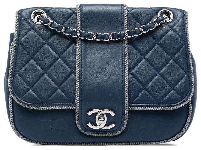 Chanel Blue Medium Quilted Lambskin and Metallic Trim Elementary Chic Flap Bleu Bleu Marine