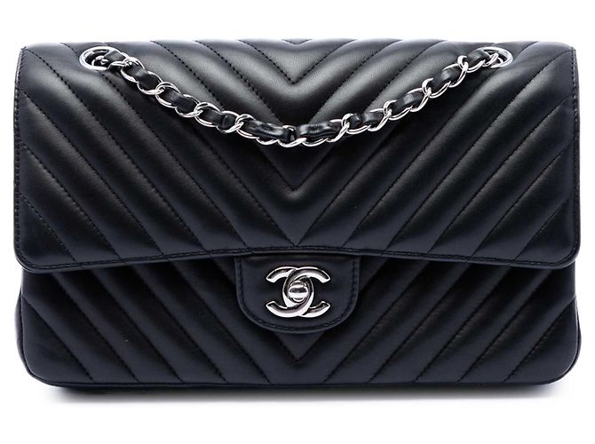 Chanel Black Medium Classic Chevron Lambskin Double Flap Noir