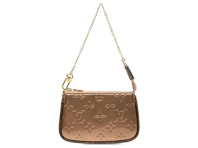 Louis Vuitton Mini Pochette Accessoires em Monogram Vernis rosa Dourado