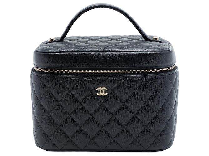 Vanity Chanel Black Medium CC Quilted Caviar Noir