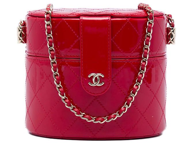 Chanel Roter CC Gesteppter Lack Vanity Case mit Kette