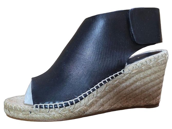 Céline Sandali con zeppa in pelle nera e suola espadrilles Nero