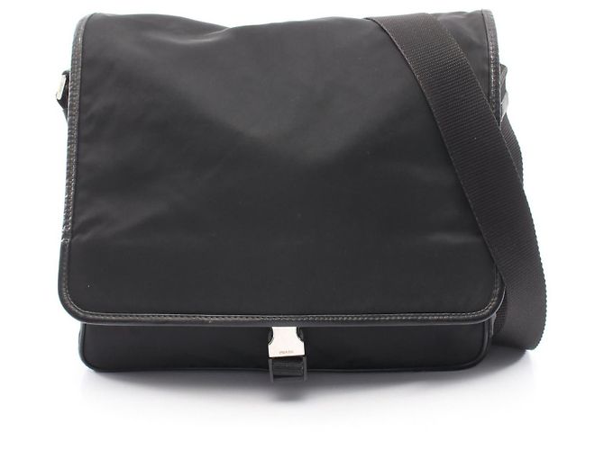 PRADA Schultertasche aus Nylon und Saffiano-Leder Schwarz