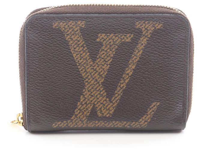 Monedero Louis Vuitton Zippy Monogram Giant Castaño