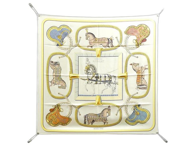 Hermès Hermes GRAND APPARAT Carré Scarf Multicolore Beige D'oro Crudo