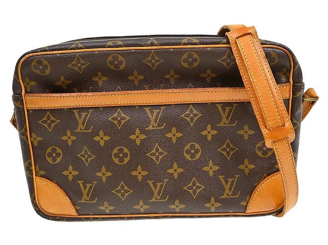 Louis Vuitton Trocadero Monogram Canvas 27 Marrom