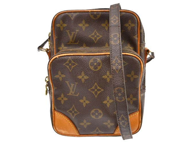 Louis Vuitton Amazone Monogram Canvas PM Marrom