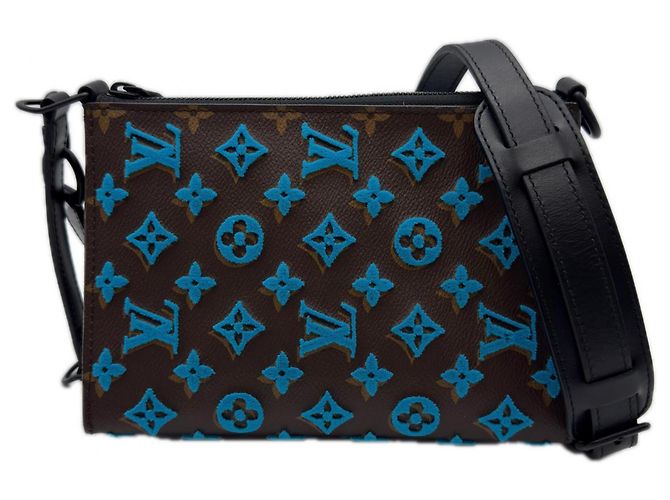 Sac bandoulière Louis Vuitton Monogram Tuffetage Triangle Marron Bleu Beige