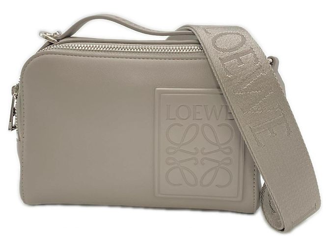 Borsa a tracolla in raso e pelle di vitello Anagram Loewe Marrone