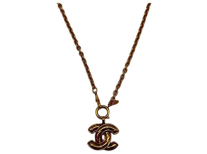 Chanel Coco Mark Matelassé Gold Halskette Golden