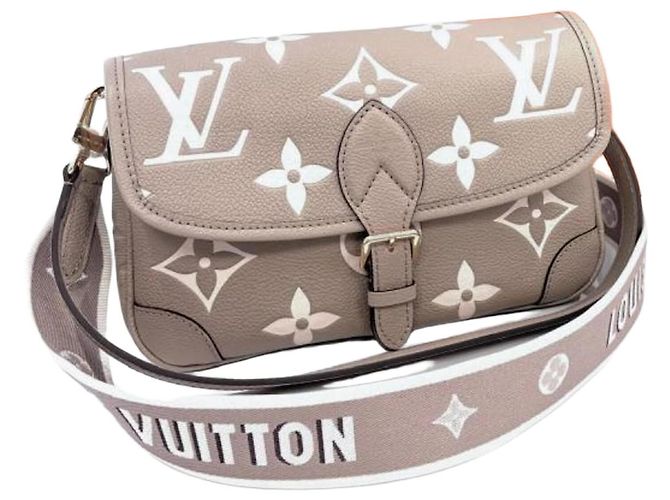 Borsa a Spalla Louis Vuitton Diane Bicolor Empreinte Beige Grigio Crudo