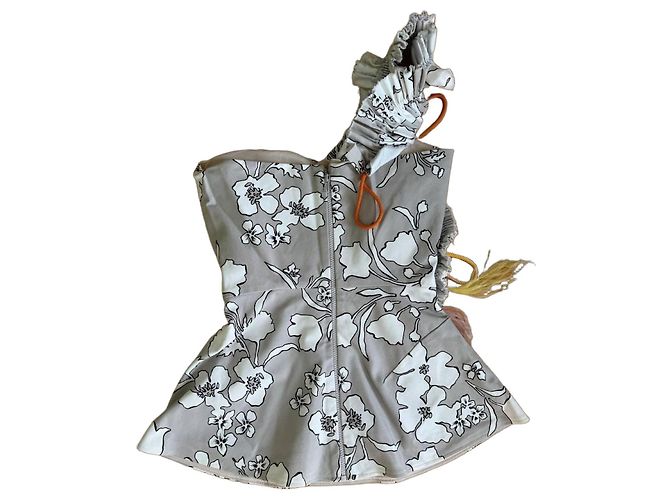 Autre Marque The Coat One-Shoulder-Top mit Blumenprint und Federn Weiß Mehrfarben Grau