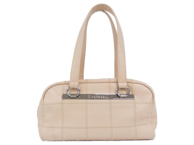 Bolsa de ombro Chanel em couro de vitelo granulado rosa claro