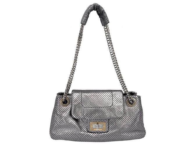 Borsa a tracolla Chanel da donna in argento traforato