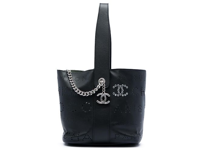 Borsa a secchiello Chanel Black Small Perforated Calfskin Logo Eyelet Nero