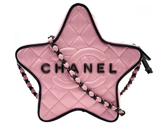 Bolsa de Ombro Chanel Matelassé Rosa