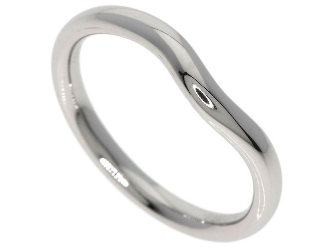 Anillo de banda curva Tiffany & Co. en platino 950