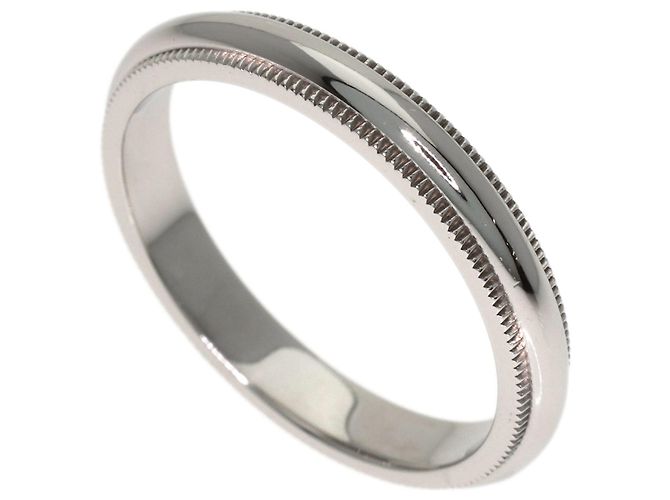 Anillo de banda Milgrain Tiffany & Co.
