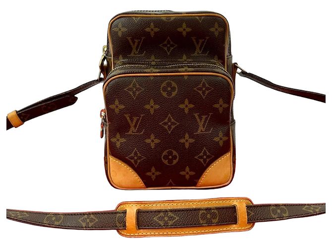Bolsa de ombro Louis Vuitton Amazon Monogram Marrom