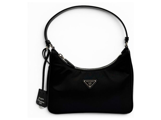 Borsa Prada Re-Edition 2005 in Re-Nylon con logo Triangle Nero