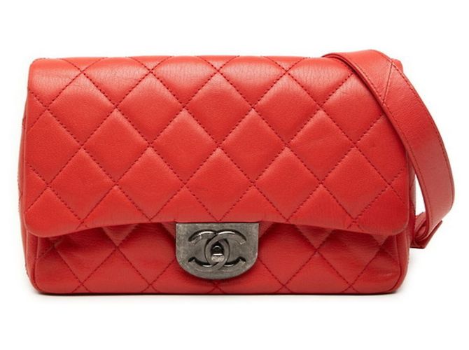 Bolso de Hombro Chanel Matelassé Coco Mark Chain Roja
