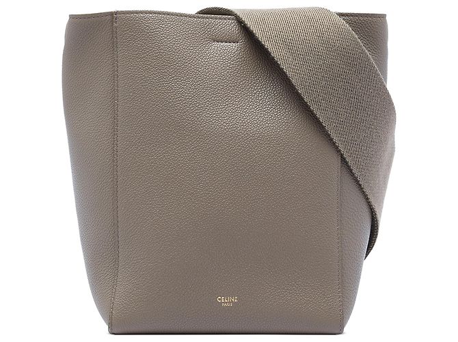 Céline Celine Seau Sangle Bucket Bag aus weich genarbtem Kalbsleder braun Small Taupe