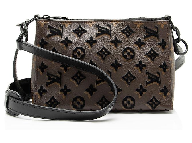 Louis Vuitton Tuffetage Monogram Canvas Triangle Messenger Nero