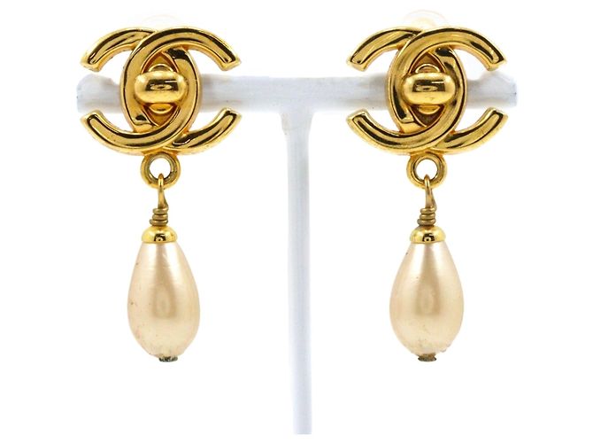 Orecchini Chanel Coco Mark Turnlock Motif