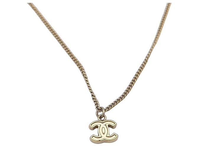 Pendente Chanel CC in metallo D'oro