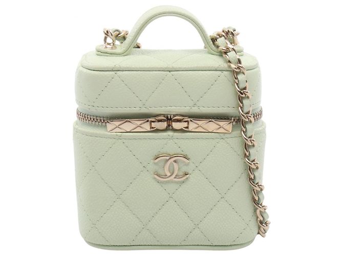 Bolsa de Ombro Chanel Matelassé Verde