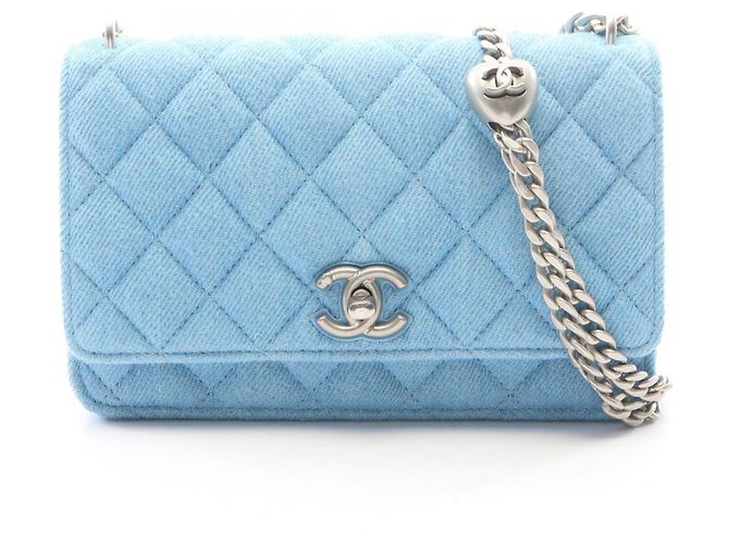Borsa a tracolla Chanel Matelassé Denim Blu