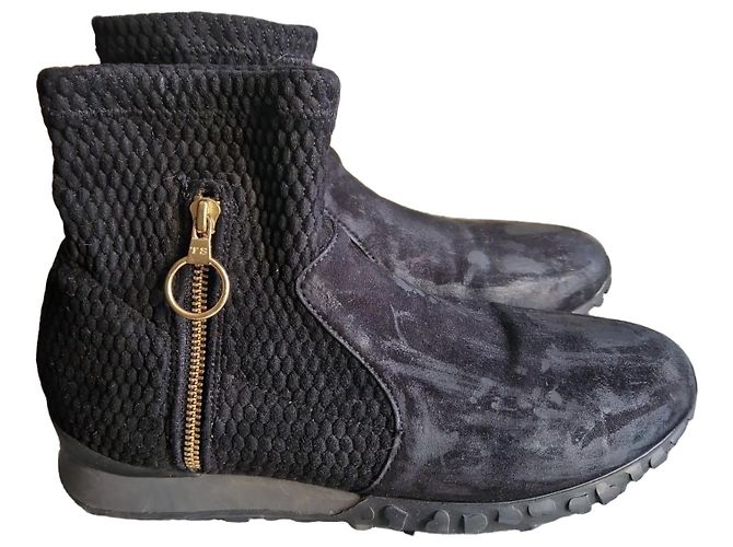 Twin Set Botas de cano curto Twin-Set em camurça e tecido texturizado pretas Preto