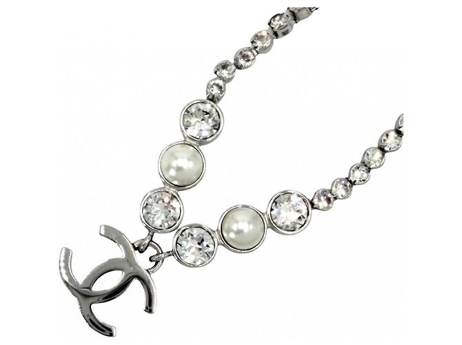 Collar Chanel con strass