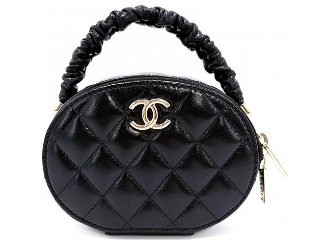 Borsa Chanel Matelassé Mini Vanity Nero