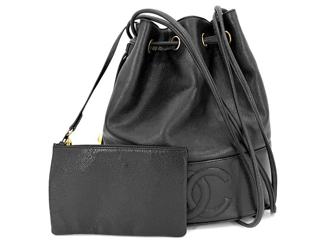 Chanel Handtasche aus schwarzem genarbtem Kalbsleder