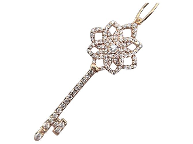 Colar com pingente de chave trançada em ouro rosa 18K para mulher Tiffany & Co.