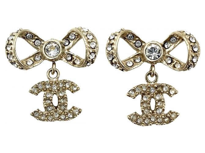 Boucles d'oreilles puces plaquées or Chanel Doré