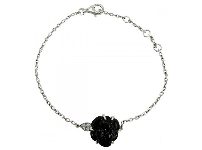 Pulseira charm Coleção Camellia Chanel