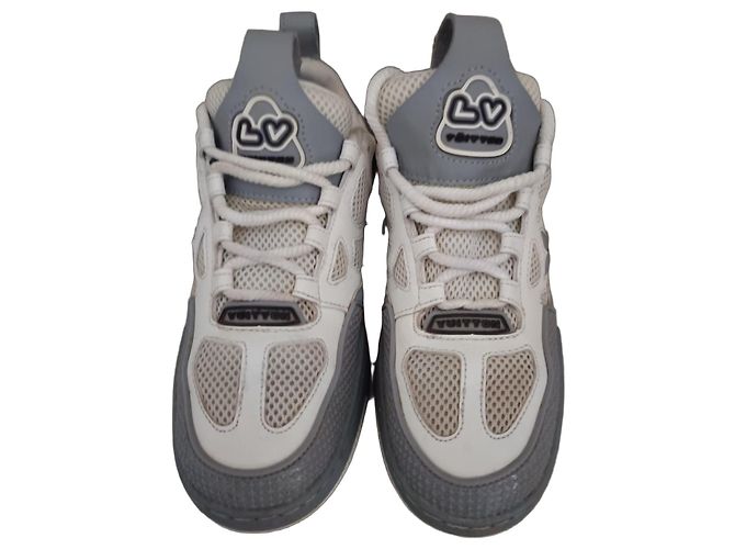 Louis Vuitton LV Trainer Sneaker Weiß und Grau