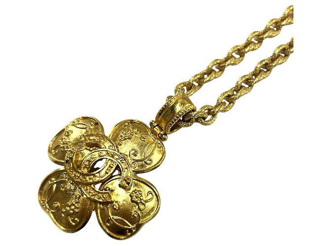 Collana lunga Chanel Vintage Triple Coco D'oro