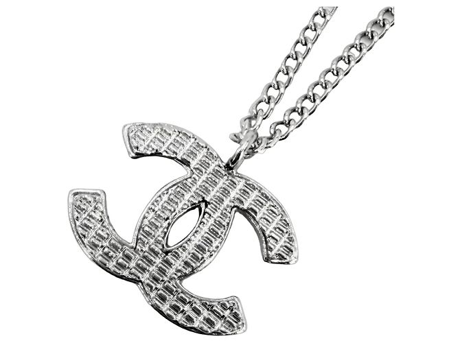 Collar Chanel Plata con Logo Coco
