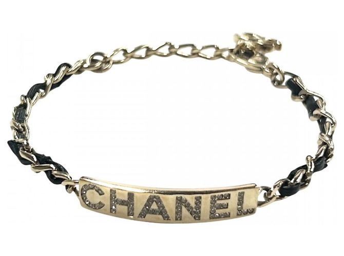 Pulseira Charm de couro preto Chanel