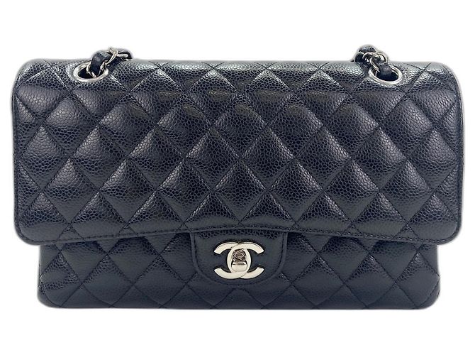 Borsa a tracolla Chanel Matelassé nera Nero