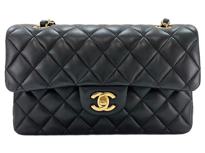 Borsa a Spalla Chanel Matelassé 23, Nero